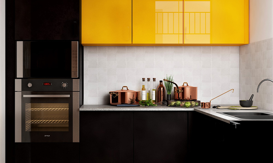 Acrylic shutters for kitchen in yellow and brown have a mirror-like reflective quality and finish that’s scratch-resistant