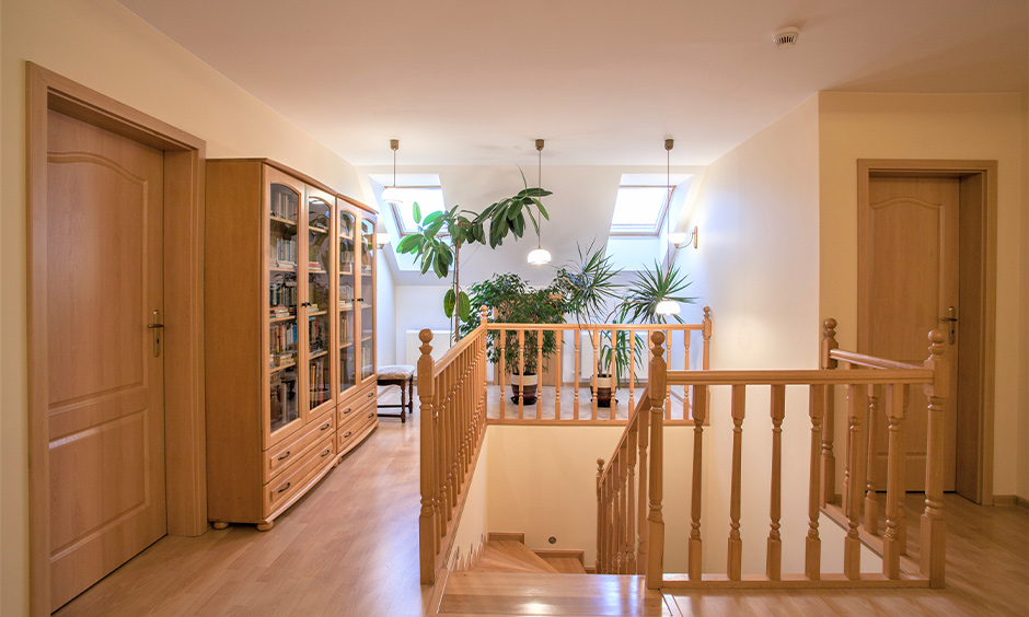Staircase wooden handrail design in light-brown turned-wood spindle