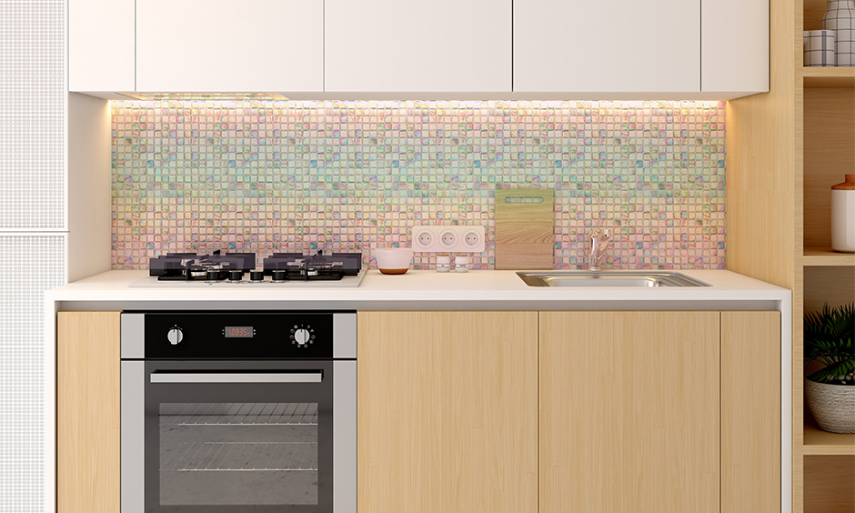 Modern kitchen wall tiles with iridescent tint