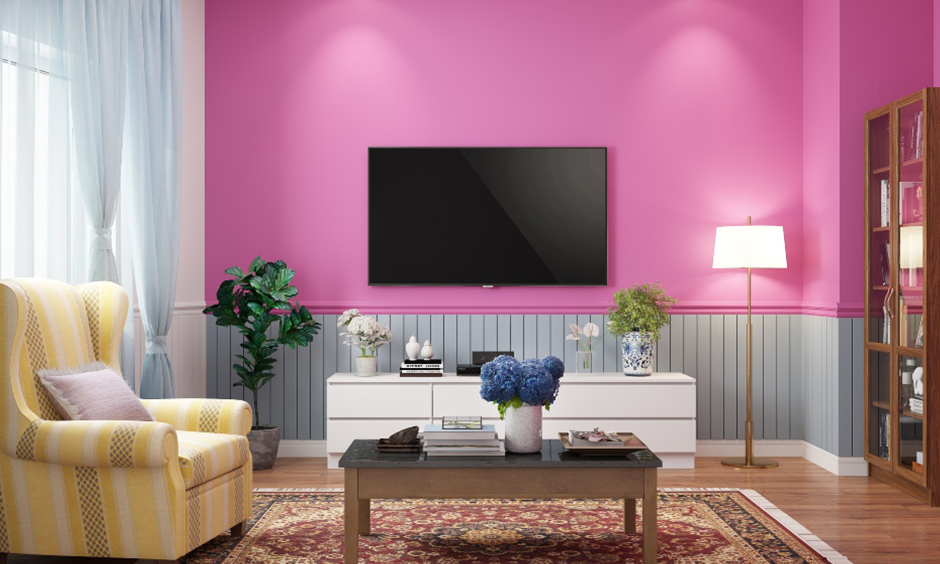 Create drama with a contrast curtains for light pink walls