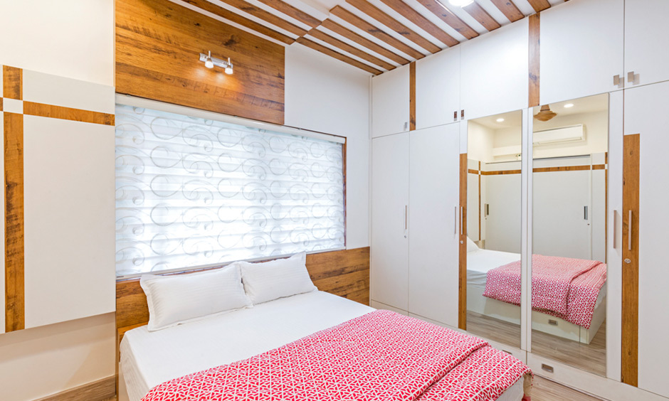 Wooden panels vs PVC panels: a comparison of maintenance and repair