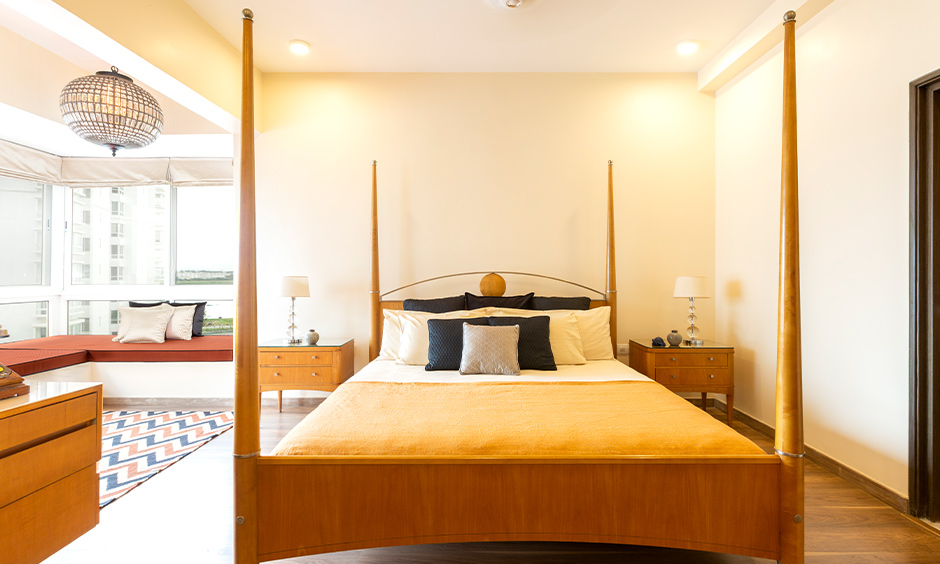 Pseudo-poster wooden bed design looks traditional with rustic mustard colour