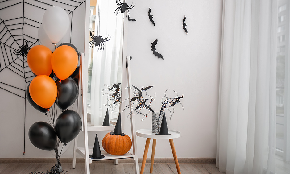 Halloween decoration ideas for a photobooth corner which looks spooky