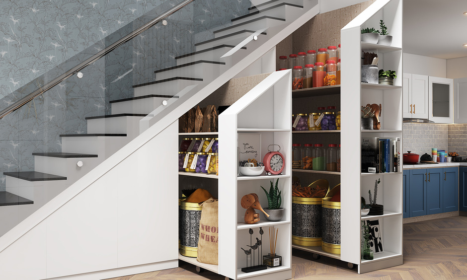 The kitchen pantry unit having smart storage solutions