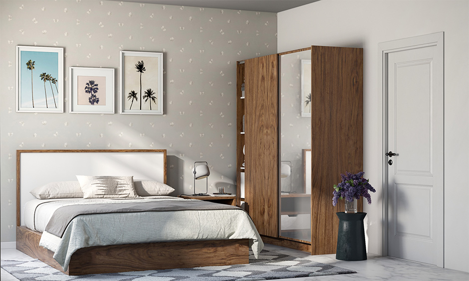 Long bedroom mirror design for the bedroom, which is quite multifunctional