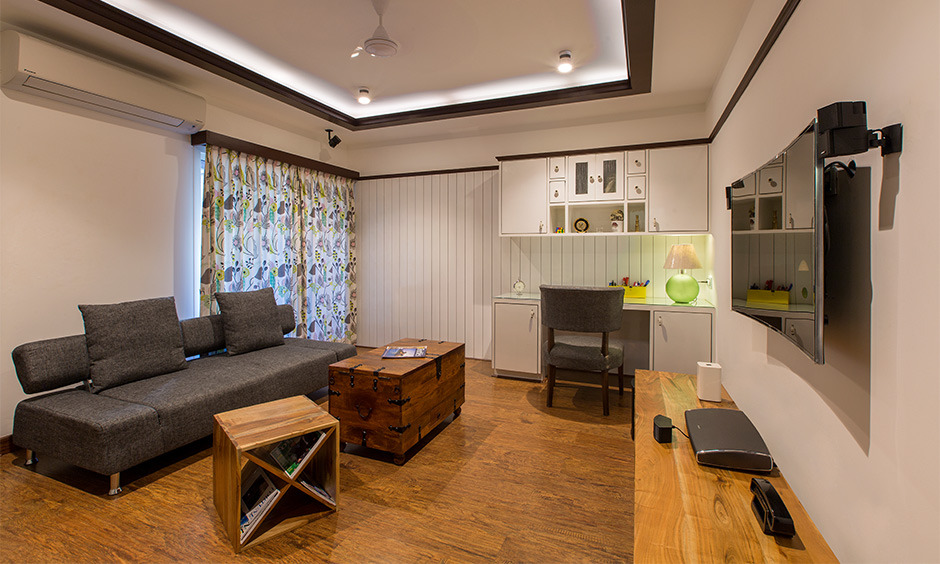 Wooden living room bench design which exudes classic charm