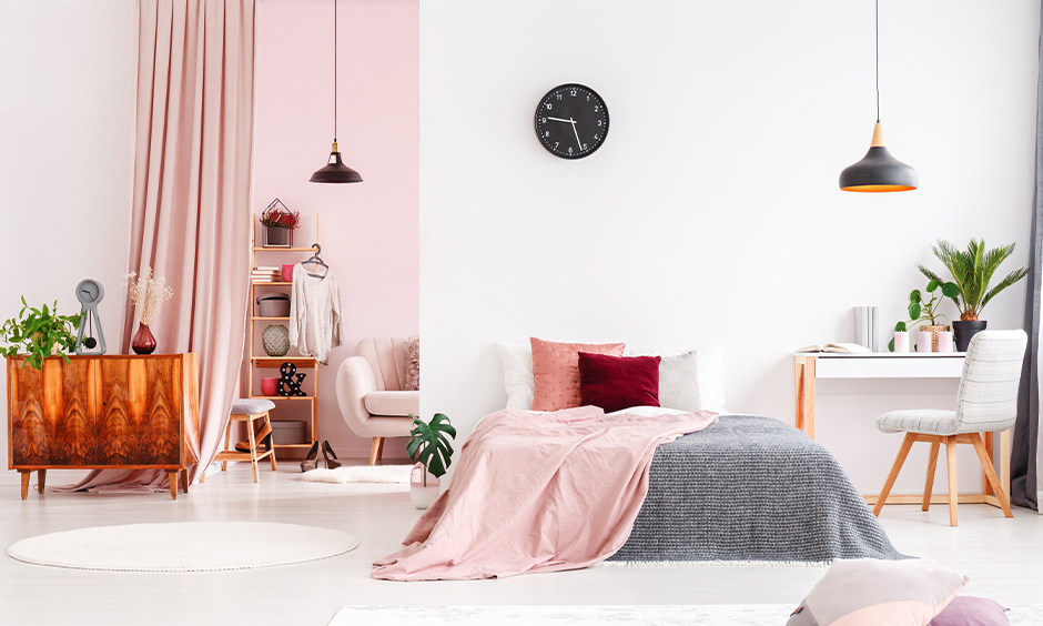 Minimalist single-panel curtain in pink